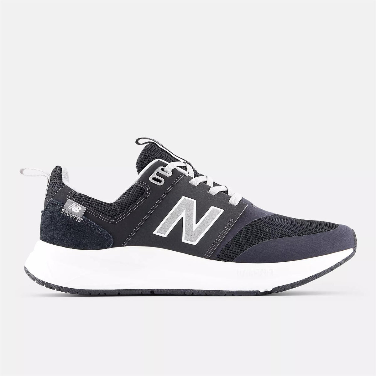 Women's Wide Fit New Balance Dynasoft UA900D Running Trainers