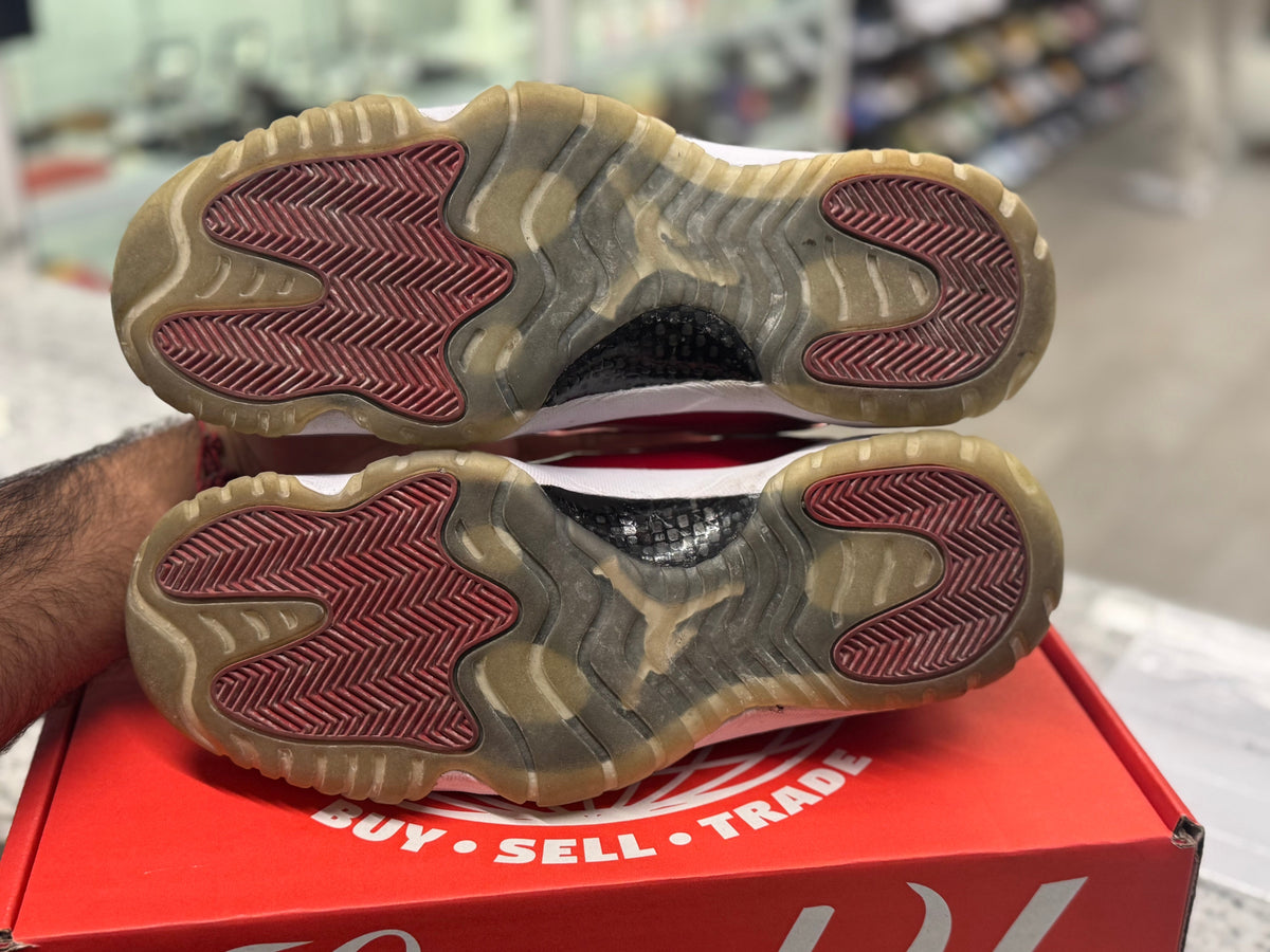 PRE OWNED Air Jordan Retro Low 11 "Cherry" 2016