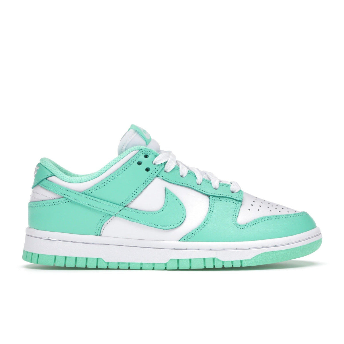 Nike Dunk Low Green Glow (W)